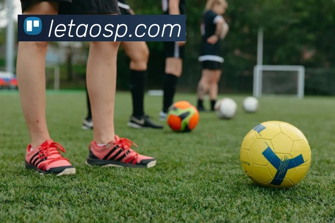 颜行书CBA十佳球集锦:后卫突破暴扣领衔本周精彩时刻